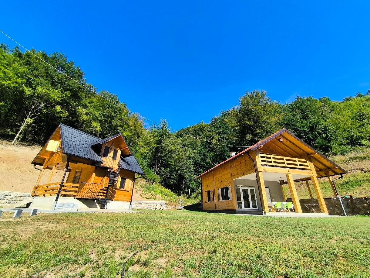 Seosko turističko domaćinstvo Pod pećinom